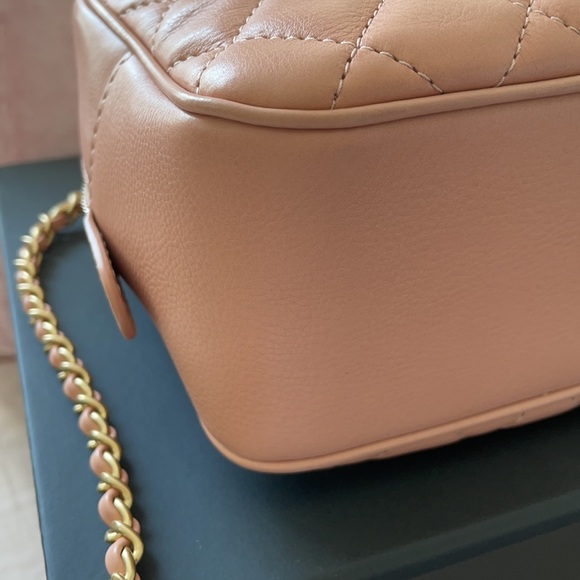 CHANEL Quilted Small Vanity Camera Bag Beige/Pink - Picture 8 of 16